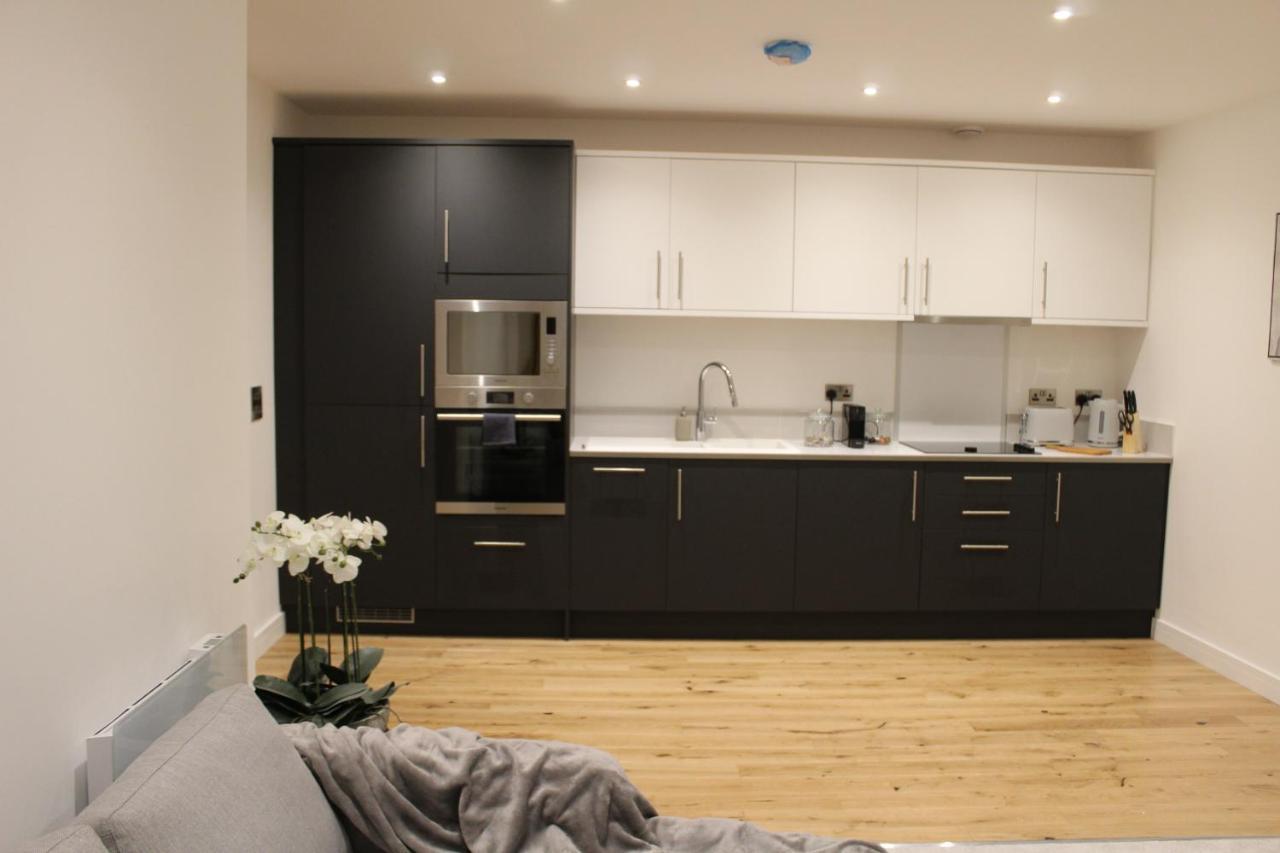 Luxury 2 Bed Apartment In The Heart Of Rochester Rochester  Exterior foto